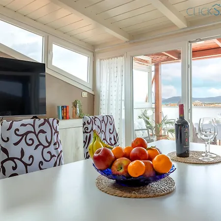 דירה Sea View Terrace Masala Close To The Of Lido Di San Giovanni In אלגהרו