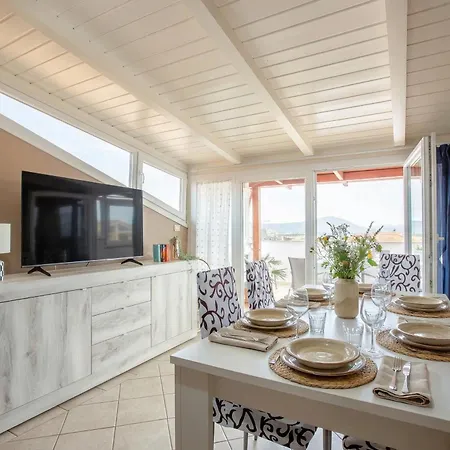 Sea View Terrace Masala Close To The Of Lido Di San Giovanni In Appartement