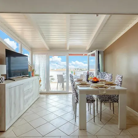 Sea View Terrace Masala Close To The Of Lido Di San Giovanni In Appartement