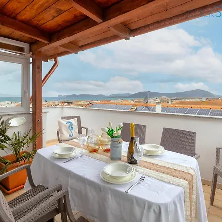 Sea View Terrace Masala Close To The Of Lido Di San Giovanni In Apartment Alghero